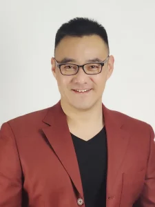 Green-Life GM & CDO Windson leading aroma diffuser design and innovation.