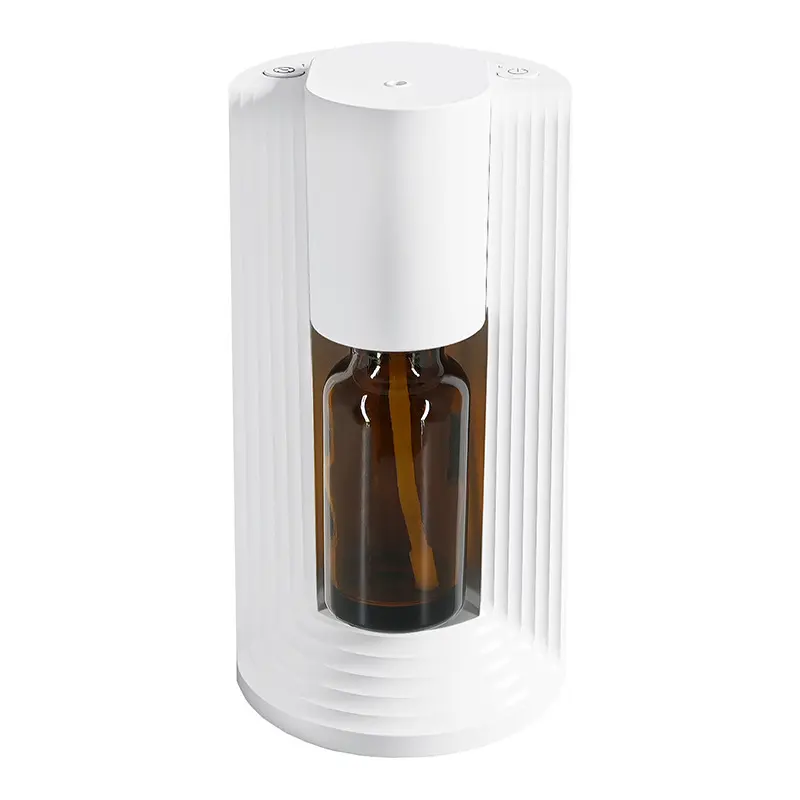 Green-Life electric car diffuser GF25EAV050E23 offers USB powered aroma solutions for OEM and private label automotive projects worldwide.