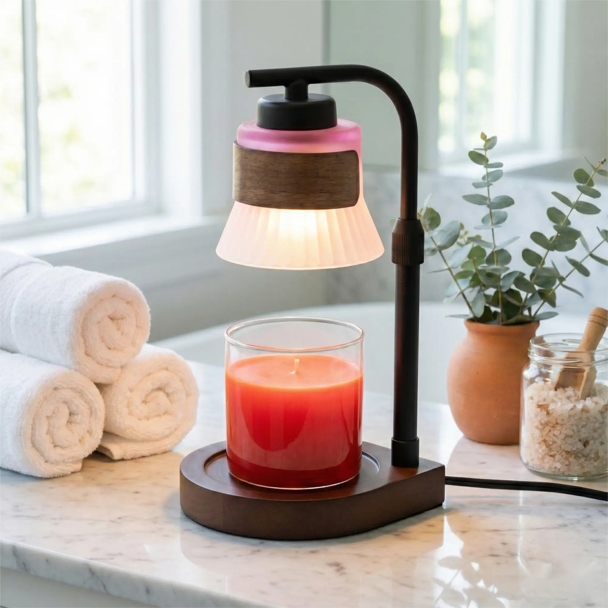 Green-Life glass candle warmer lamp GF007E14 with traditional decorative shade, suitable for classic candle collections and gift-oriented fragrance products.