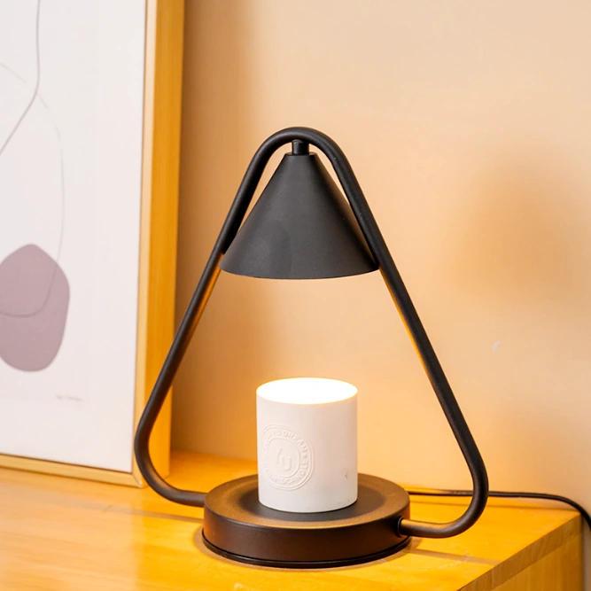 Green-Life metal candle warmer lamp GFCW02E26 in lantern shape, combining portable design and decorative lighting for candle fragrance collections.