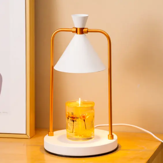 Green-Life metal candle warmer lamp GFCW09E26 in lantern shape, combining portable design and decorative lighting for candle fragrance collections.