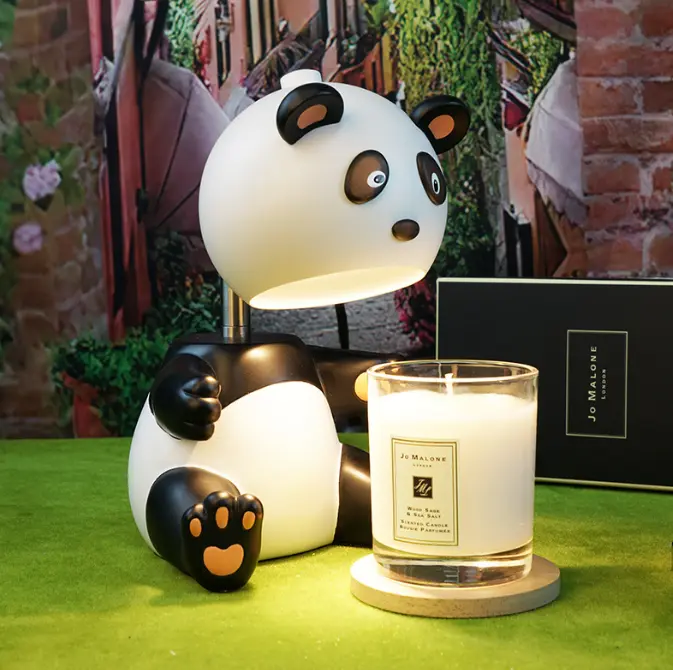 Green-Life metal candle warmer lamp GFCW30E26 with pet and doll design, developed for novelty candle fragrance products and themed retail collections.
