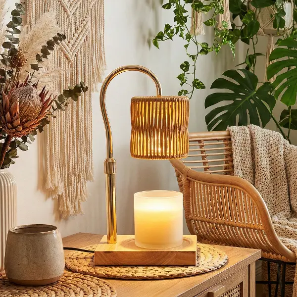 Green-Life rattan candle warmer lamp GF019E14 with woven style shade, combining natural texture with candle warming for lifestyle fragrance collections.