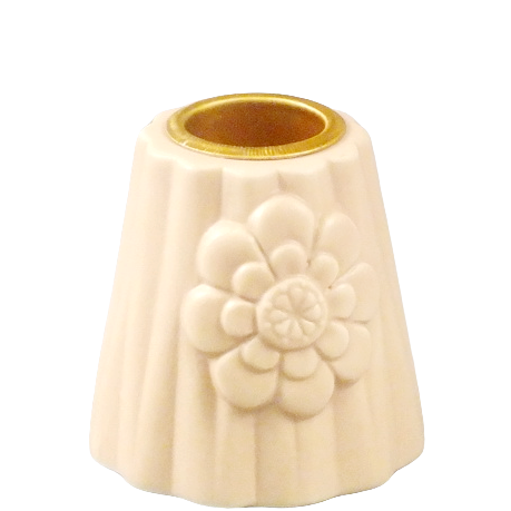 Green-Life ceramic candle stick holder GKC19S0687YFFC12 with textured surface, adding tactile value and differentiation for mid to high-end candle product lines.