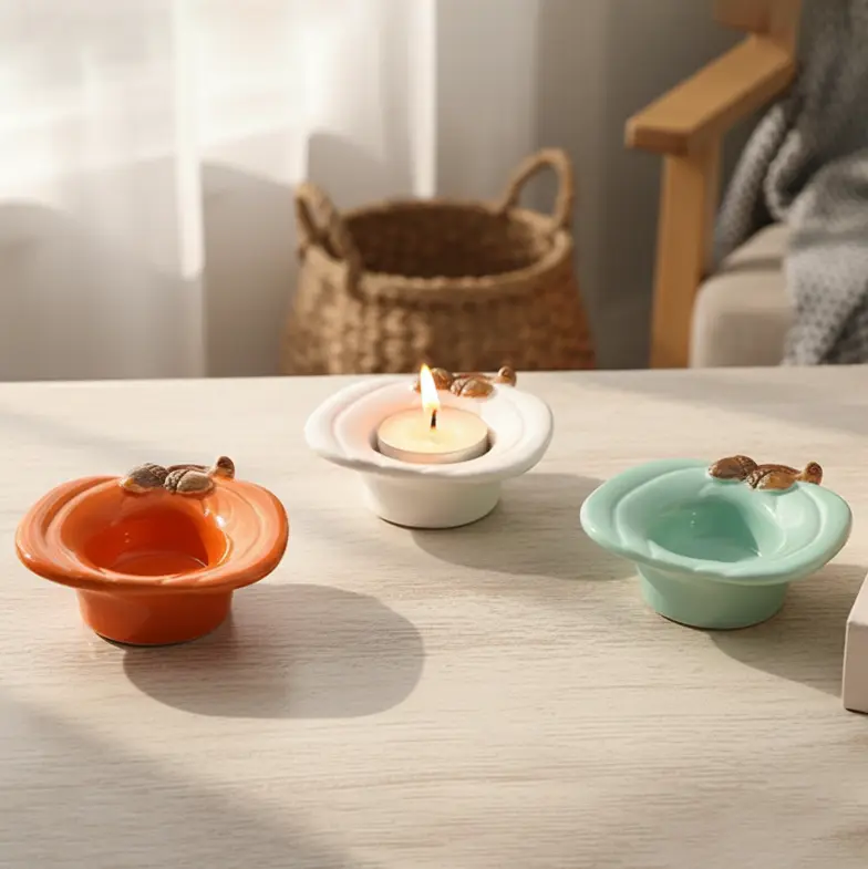 Green-Life ceramic tealight holder GF25CH817 with holiday themes, supporting fast seasonal updates and promotional candle assortments.