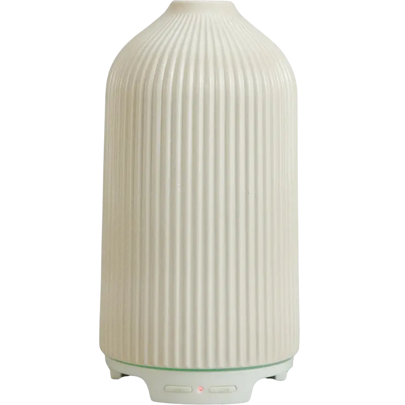 Green-Life ceramic ultrasonic diffuser GF24EA846 with color glaze surface, suited for home fragrance buyers, lifestyle brands, and wholesalers looking for vivid ceramic diffuser collections.