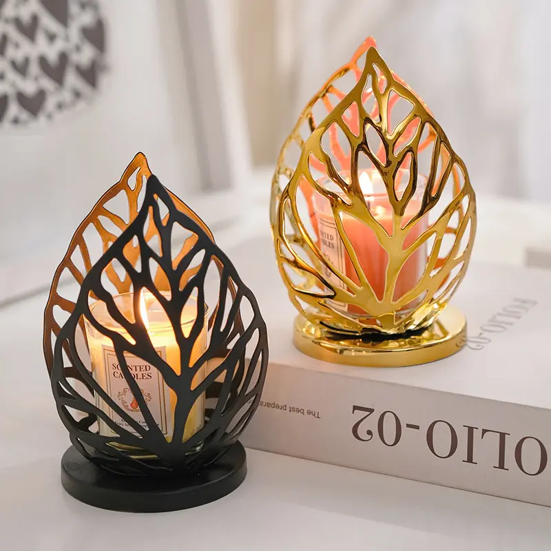 Green-Life sculptural metal luminary candle holder GF25CH625 designed for artistic and statement candle collections, supporting premium brand positioning.