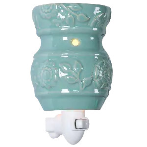 Green-Life ceramic plug-in wax warmer GF24EP1152E14 with color glaze finish, suitable for mass retail fragrance programs with stable production and diverse color options.