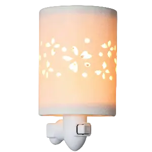 Green-Life white procelain plug-in wax warmer GF24EP1152E14 developed for high-end and scalable fragrance retail programs.