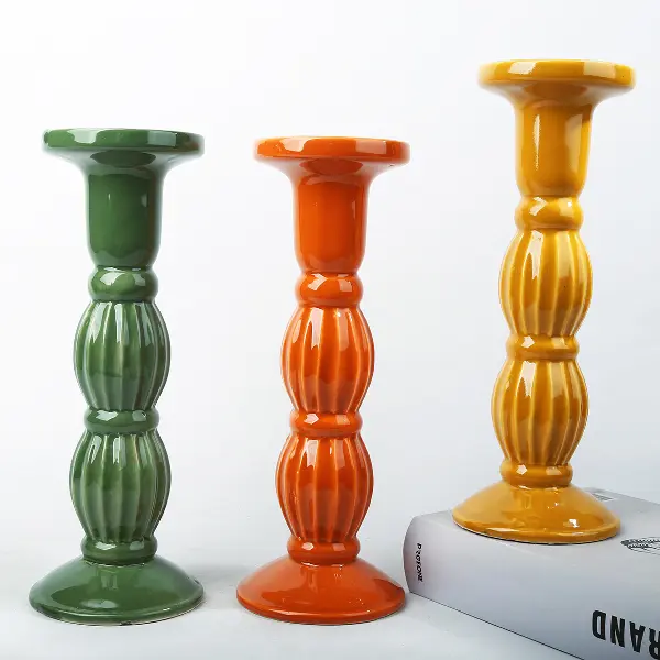 Green-Life ceramic candle stick holder GF25CH824 with holiday themes, suitable for festive campaigns and limited edition candle collections.