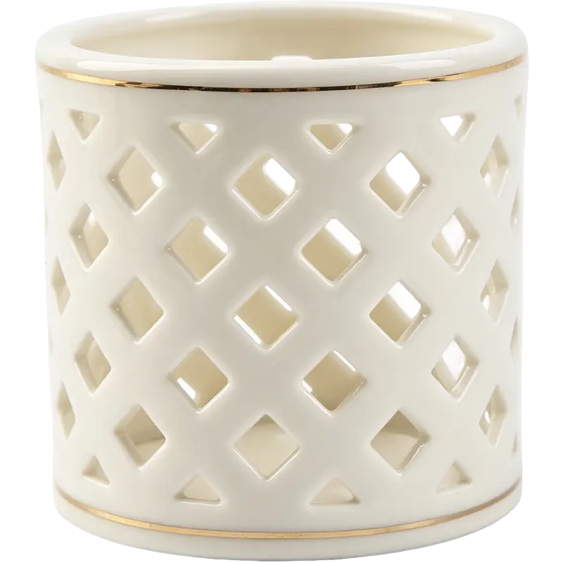 Green-Life ceramic luminary candle holder GF25CH5400 with cutout pattern, projecting decorative light effects that support seasonal launches and visual merchandising.