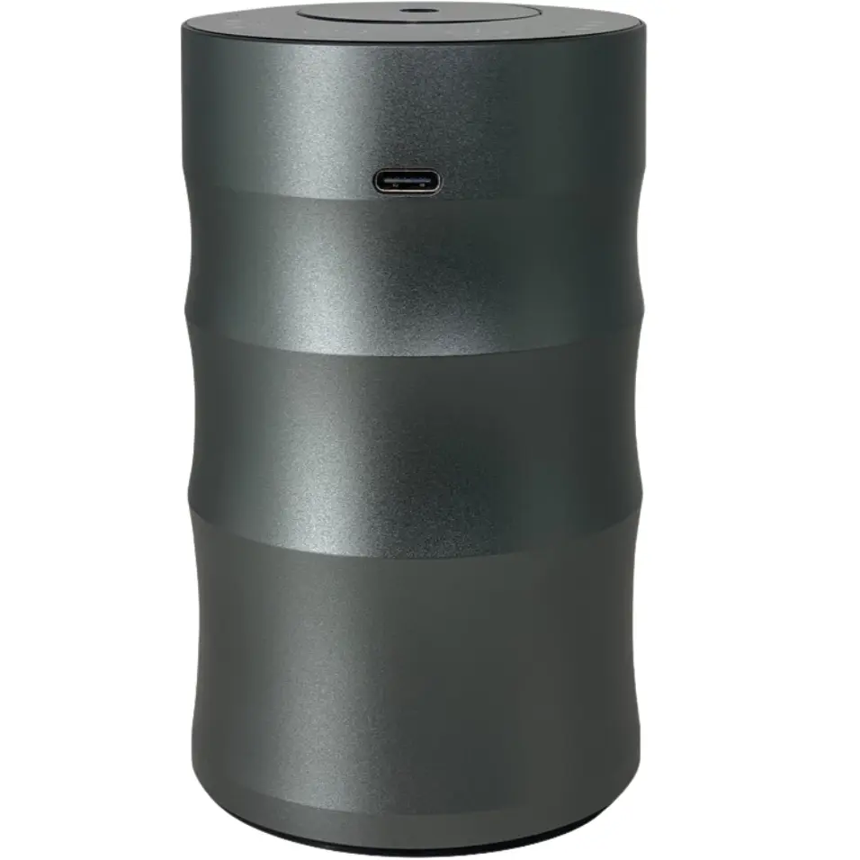Green-Life rechargeable electric car essential oil diffuser GF24EW305E23 crafted for OEM manufacturers and global fragrance suppliers.