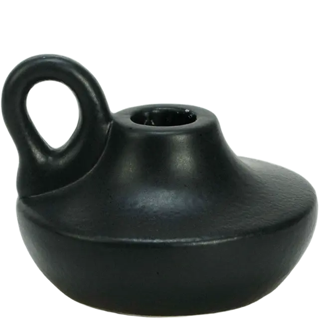 Green-Life ceramic candle stick holder GF25CH903 with sculptural design, supporting artistic candle lines and brand differentiation strategies.