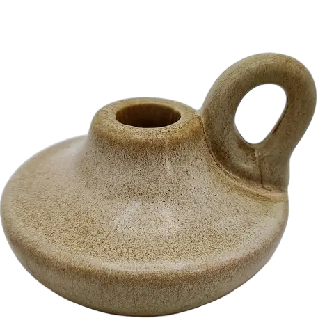 Green-Life ceramic candle stick holder GF25CH905 with sculptural design, supporting artistic candle lines and brand differentiation strategies.