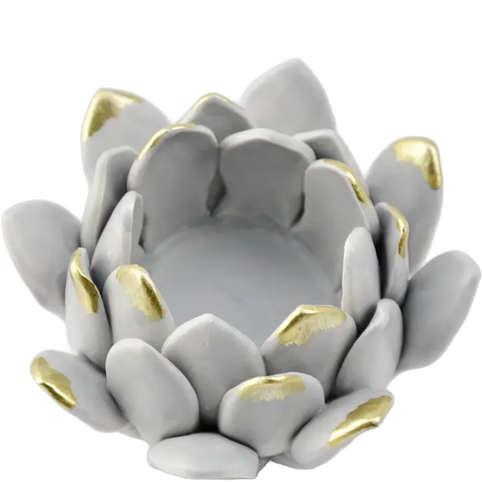 Green-Life ceramic tealight holder GF25CH790 with handcrafted flower design, ideal for gift-oriented candle sets and premium decorative collections.