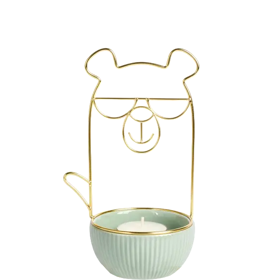 Green-Life sculptural metal tealight holder GF25CH745 designed for decorative impact, helping brands create visually distinctive candle collections.